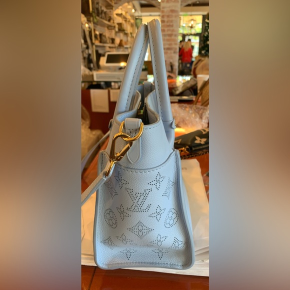 Louis Vuitton On My Side PM Bag - Picture 4 of 6